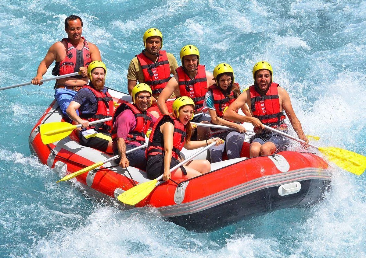 White Water Rafting in Scotland: The Ultimate Guide to Thrilling River Adventures